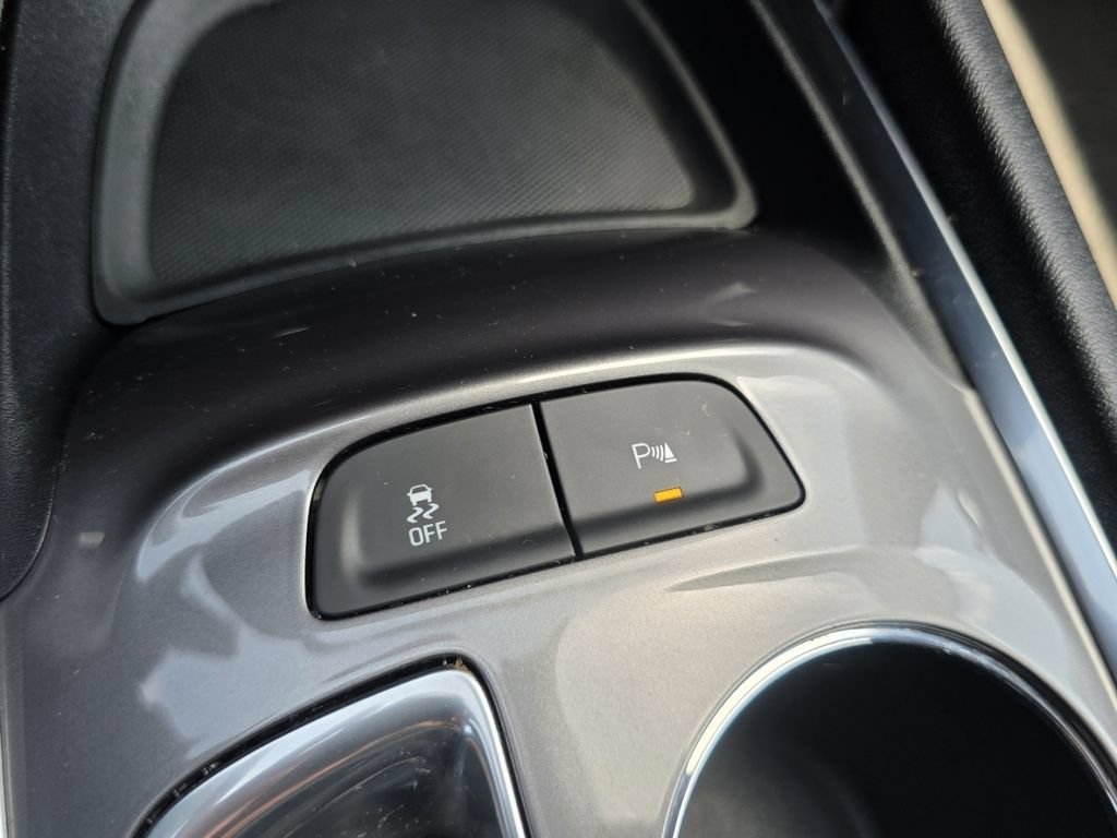 Used 2022 Chevrolet Malibu LT FWD image 27