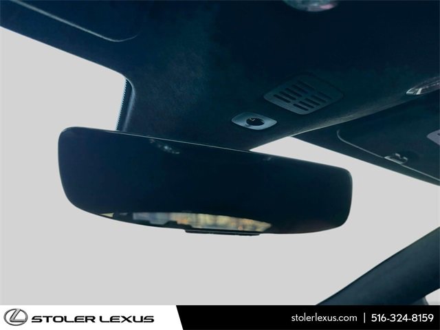 Used 2018 Aston Martin DB11 Coupe image 35