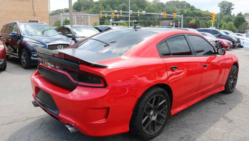 Used 2016 Dodge Charger R/T Scat Pack w/ Beats Audio Group RWD image 6