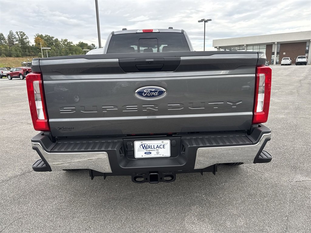 New 2026 Ford F350 XLT image 5