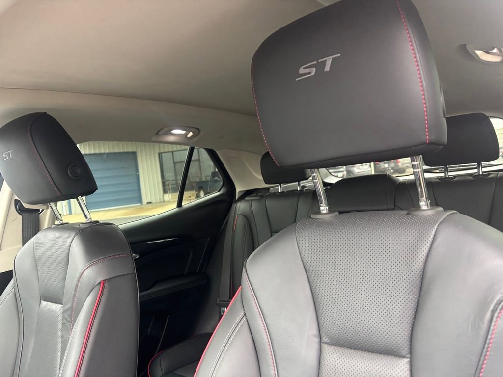 Certified 2023 Buick Envision Essence w/ Sport Touring Package image 13