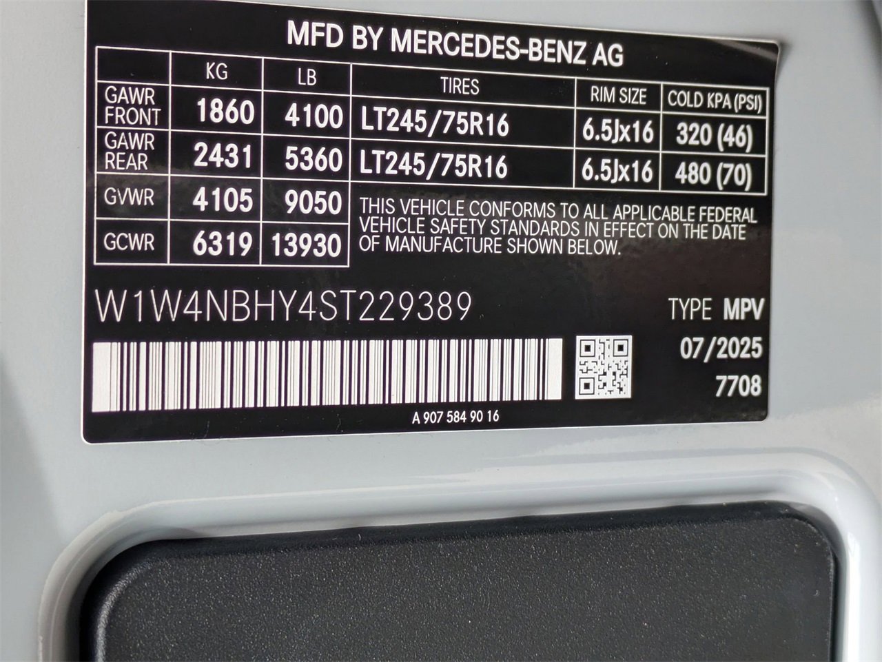 New 2025 Mercedes-Benz Sprinter 2500 image 14