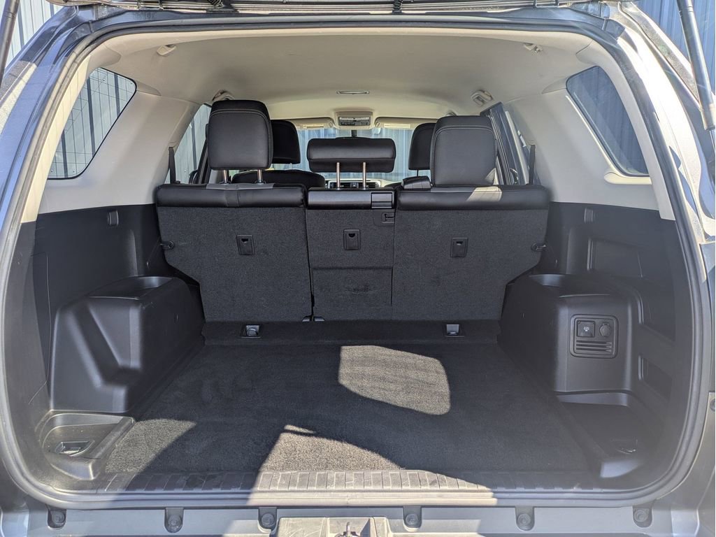 Used 2019 Toyota 4Runner SR5 Premium image 7