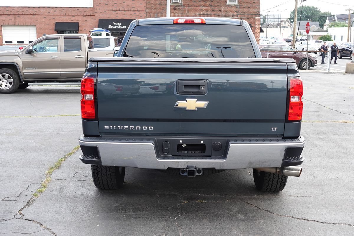 Used 2017 Chevrolet Silverado 1500 LT w/ All Star Edition AWD/4WD image 7