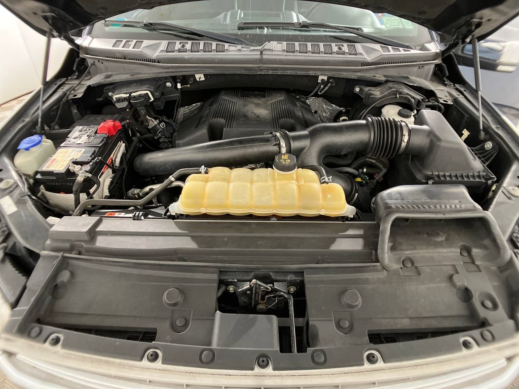 Certified 2018 Ford F150 Lariat image 31