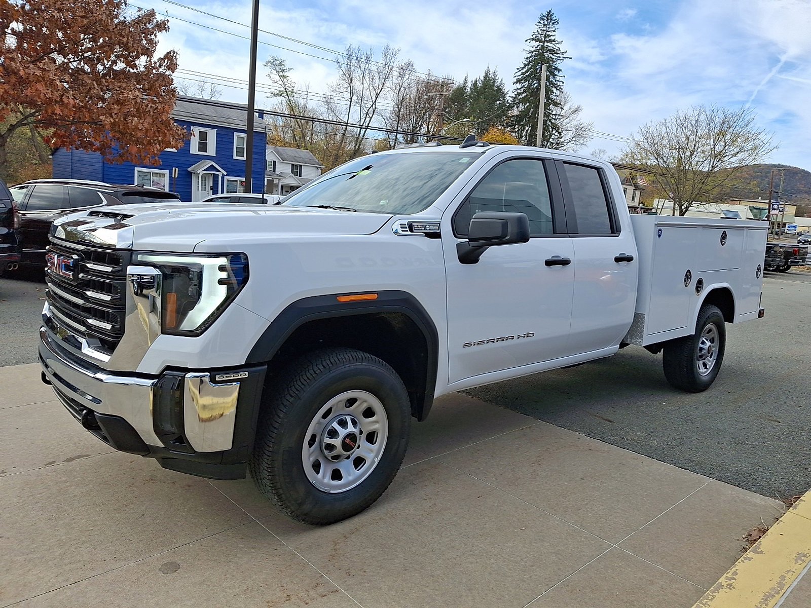 New 2025 GMC Sierra 3500 Pro w/ Convenience Package image 3