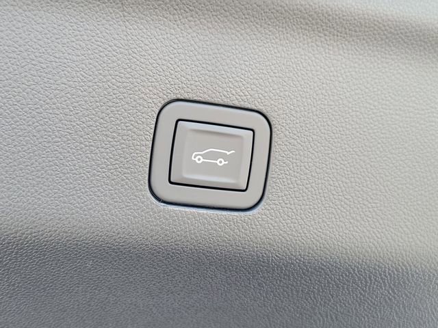 New 2026 GMC Yukon Elevation w/ Elevation Premium Package AWD/4WD image 9