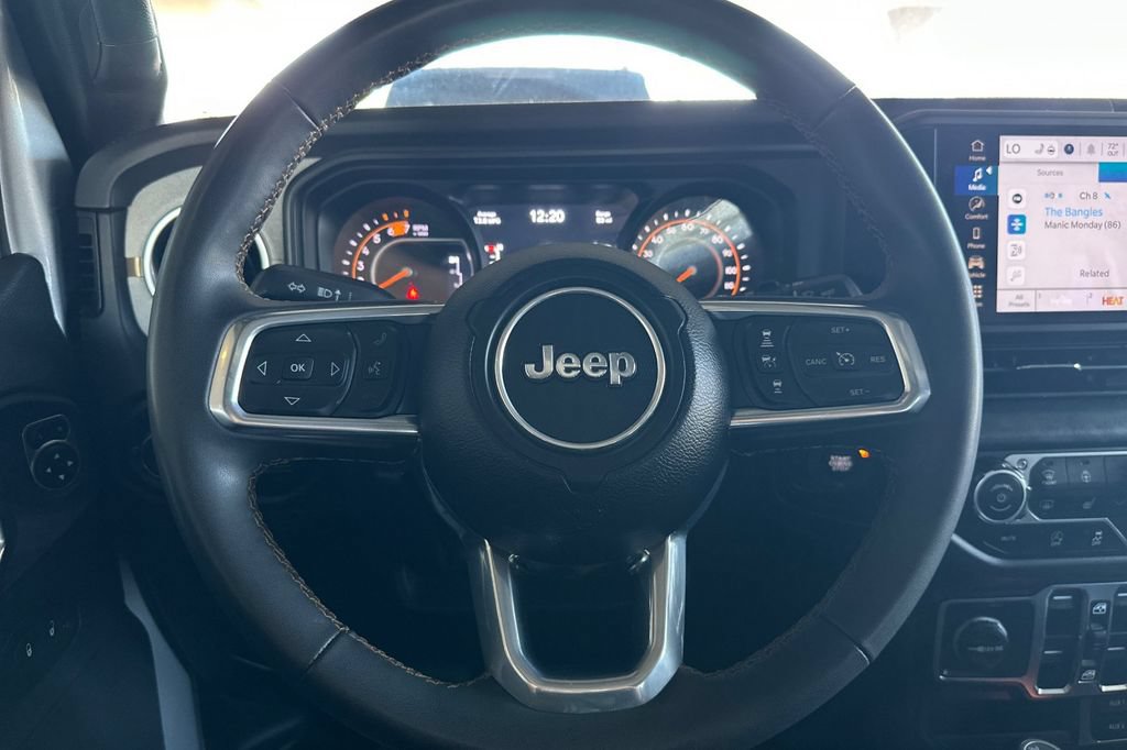 Used 2024 Jeep Wrangler Unlimited Sahara AWD/4WD image 25