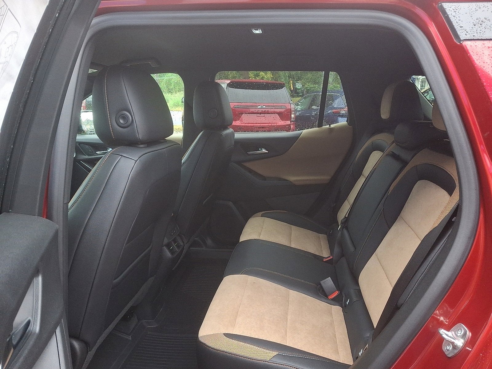 New 2026 Chevrolet Equinox ACTIV w/ Convenience Package III image 10