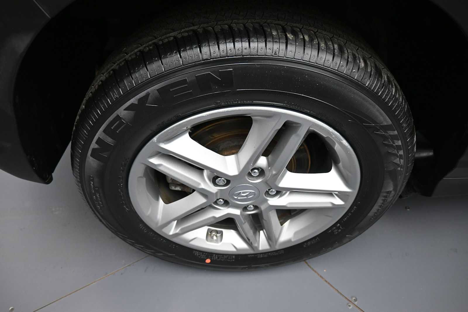 Used 2023 Hyundai Kona SE w/ Cargo Package AWD/4WD image 11