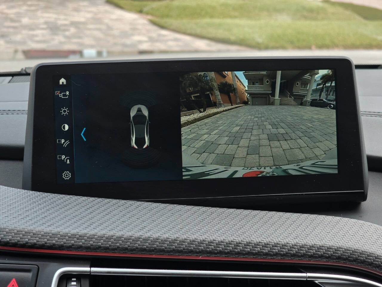 Used 2019 BMW i8 Coupe image 17
