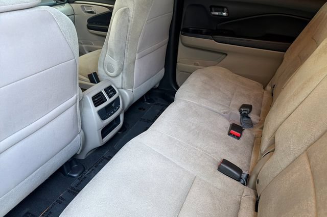 Used 2020 Honda Pilot EX image 9