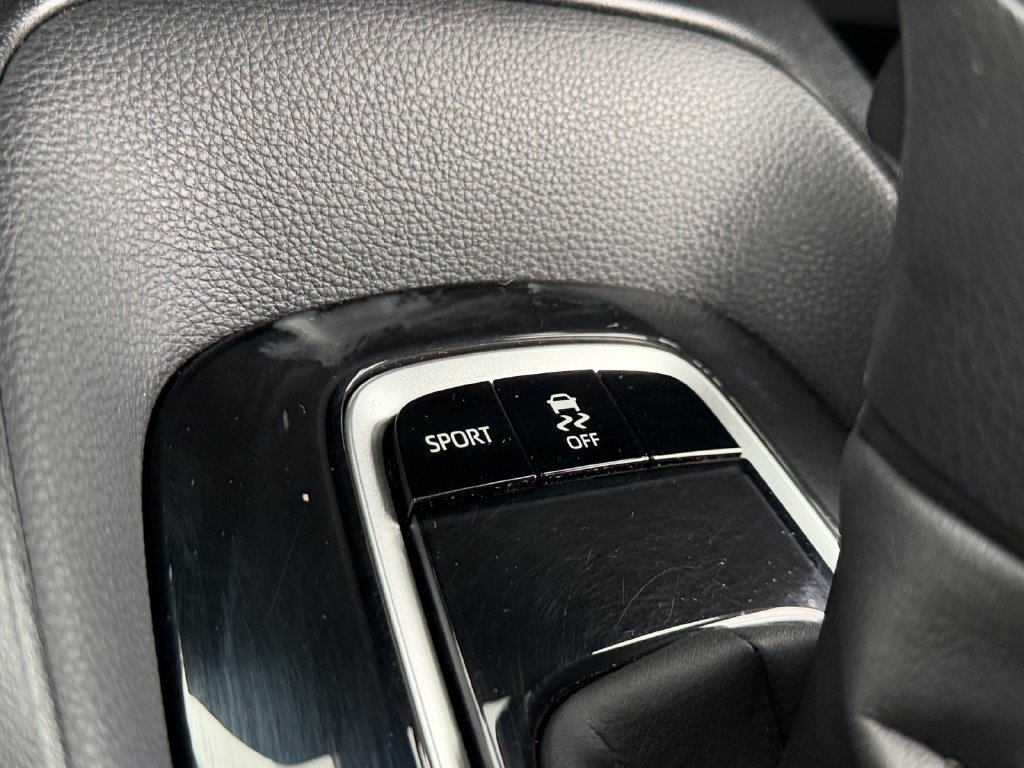 Used 2021 Toyota Corolla SE FWD image 29
