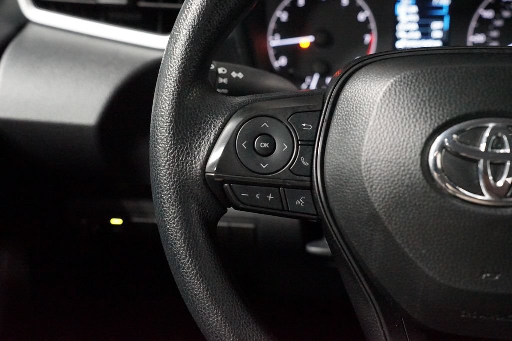 Certified 2025 Toyota Corolla LE FWD image 14