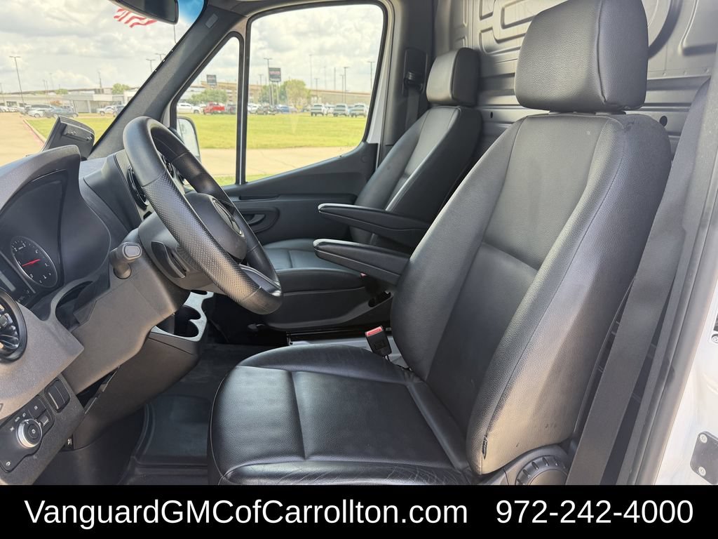 Used 2025 Mercedes-Benz Sprinter 2500 image 23