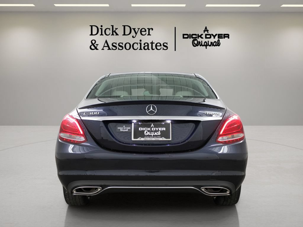 Used 2016 Mercedes-Benz C 300 4MATIC Sedan image 4