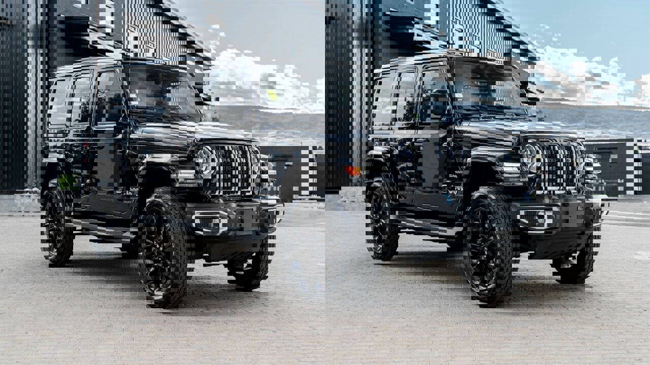 Used 2023 Jeep Wrangler Unlimited Sahara w/ Cold Weather Group