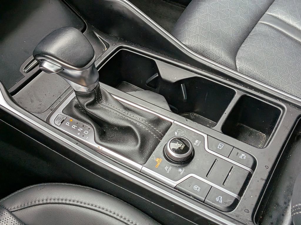 Used 2023 Kia Sorento S image 18