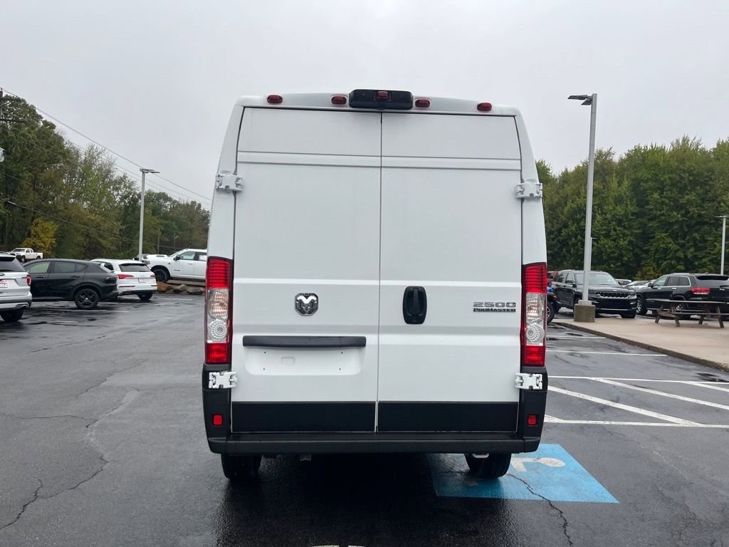 Used 2025 RAM ProMaster 2500 w/ Convenience Group image 3