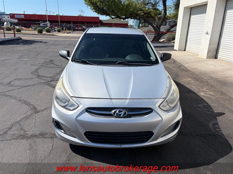 Used 2017 Hyundai Accent SE FWD image 2