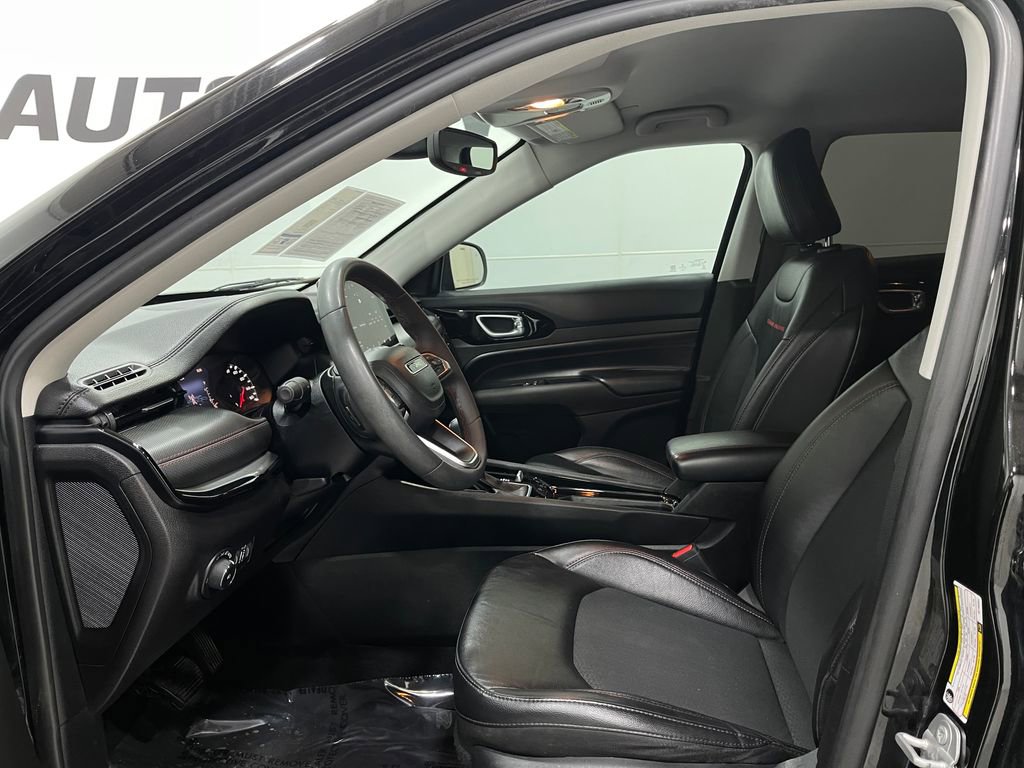 Used 2022 Jeep Compass Trailhawk image 11