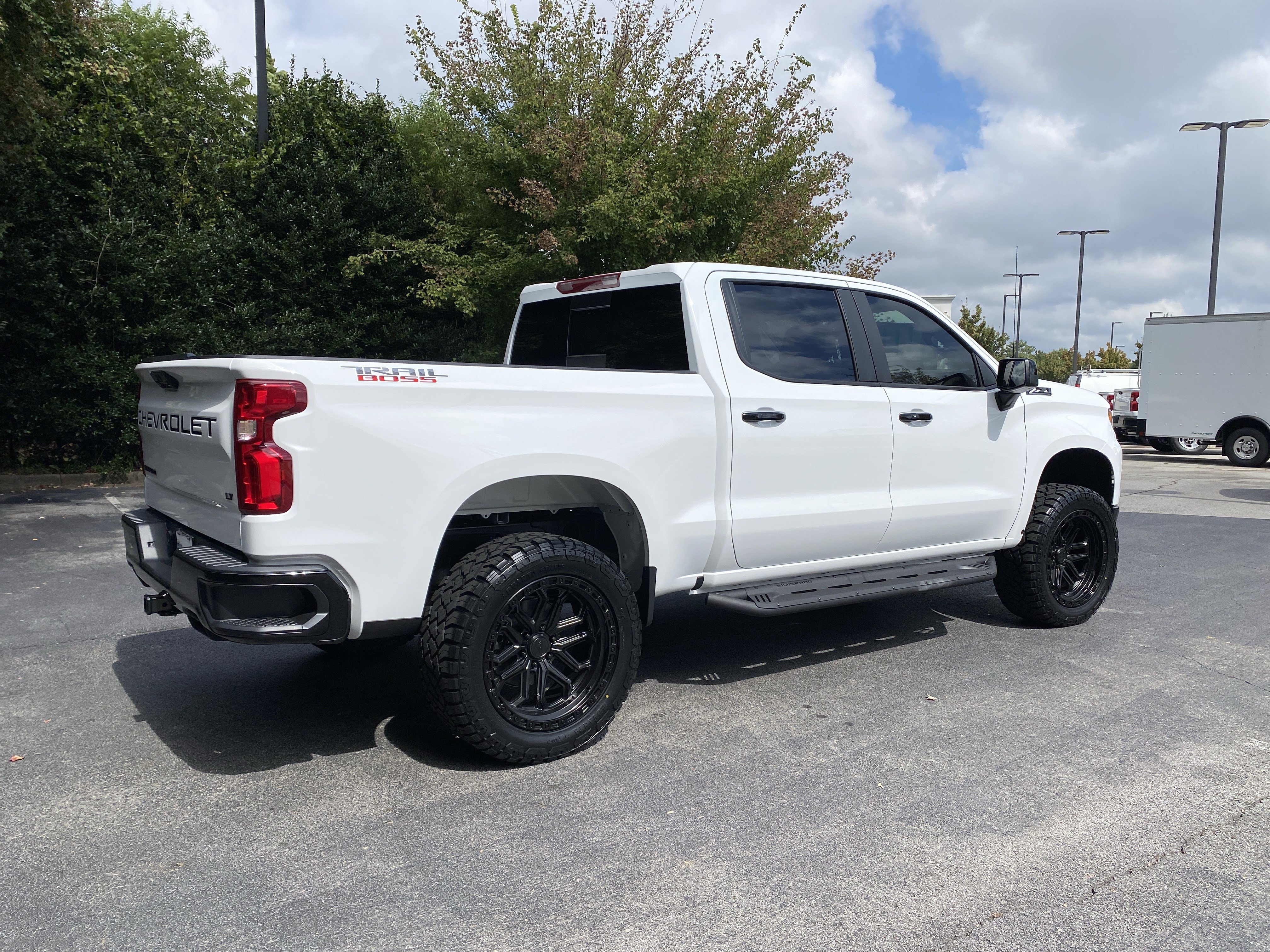 New 2026 Chevrolet Silverado 1500 LT Trail Boss w/ Convenience Package II AWD/4WD image 9