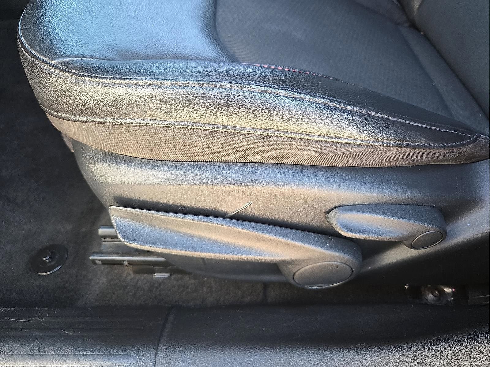 Used 2022 Jeep Compass Trailhawk w/ Trailer Tow Group AWD/4WD image 11