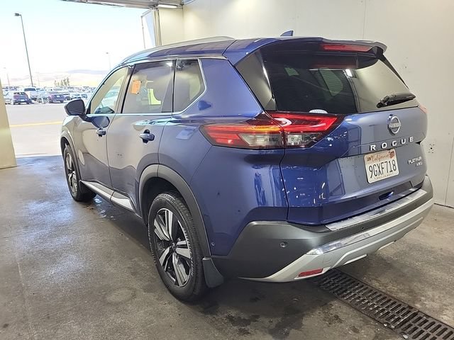Used 2023 Nissan Rogue Platinum AWD/4WD image 3