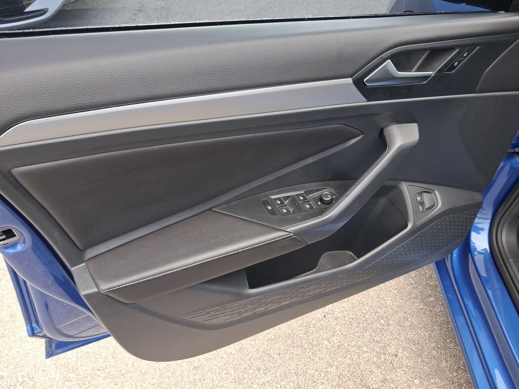 Certified 2023 Volkswagen Jetta S FWD image 15