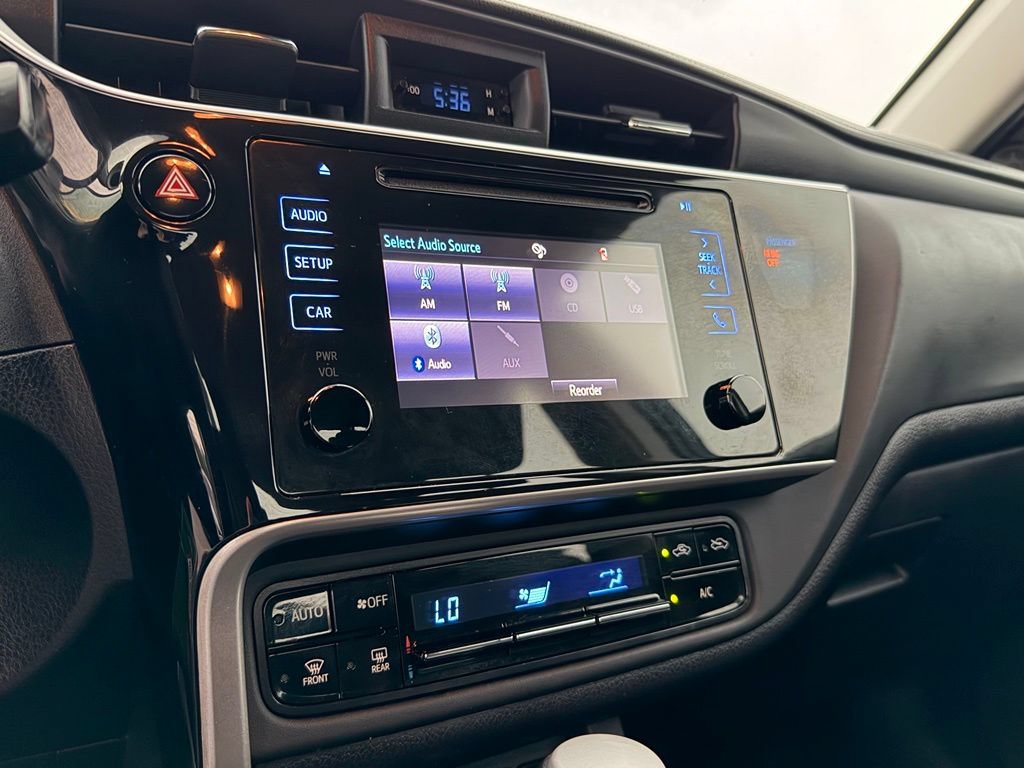 Used 2018 Toyota Corolla LE FWD image 36