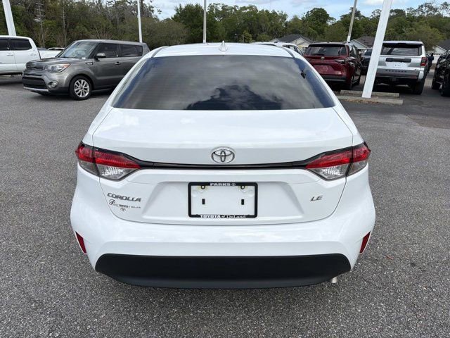 Certified 2025 Toyota Corolla LE image 3