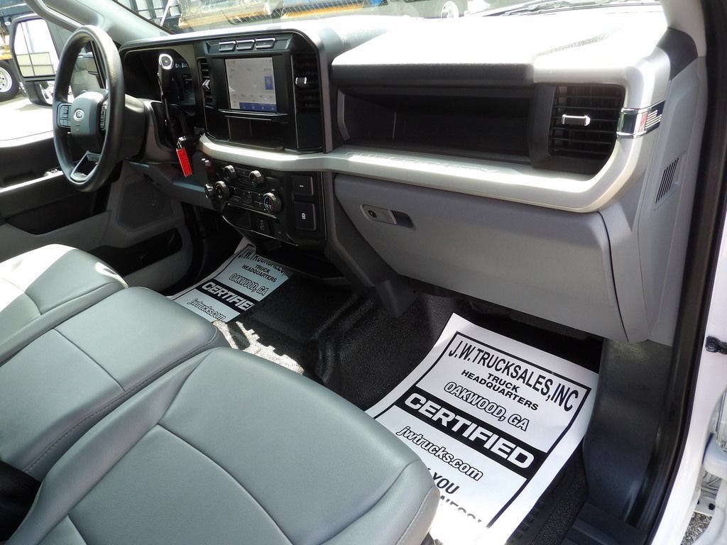 Used 2023 Ford F350 XL w/ Snow Plow Prep Package AWD/4WD image 54