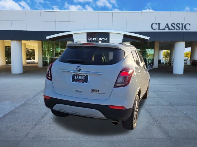Used 2022 Buick Encore Preferred w/ Safety Package FWD image 7