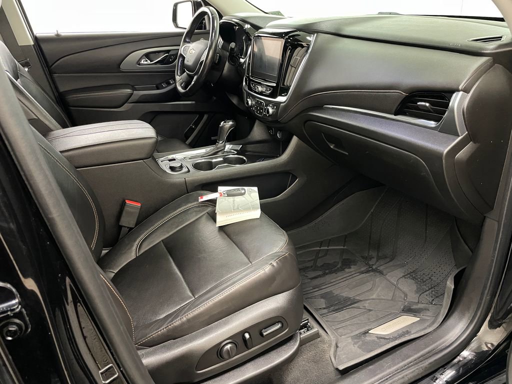 Certified 2020 Chevrolet Traverse Premier w/ Redline Edition AWD/4WD image 41