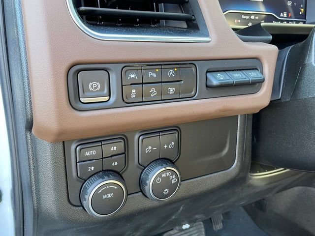 Certified 2023 Chevrolet Tahoe High Country w/ Premium Package 2 image 18