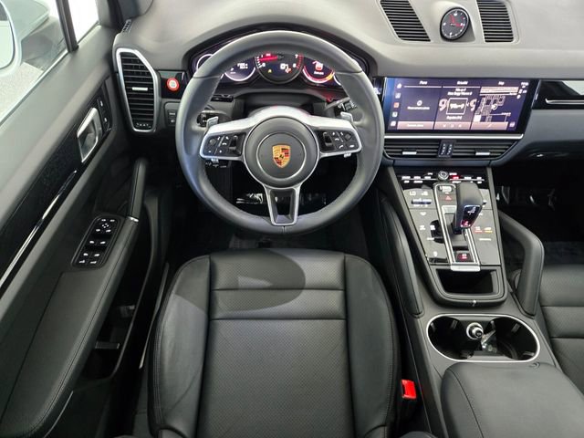 Used 2023 Porsche Cayenne image 11
