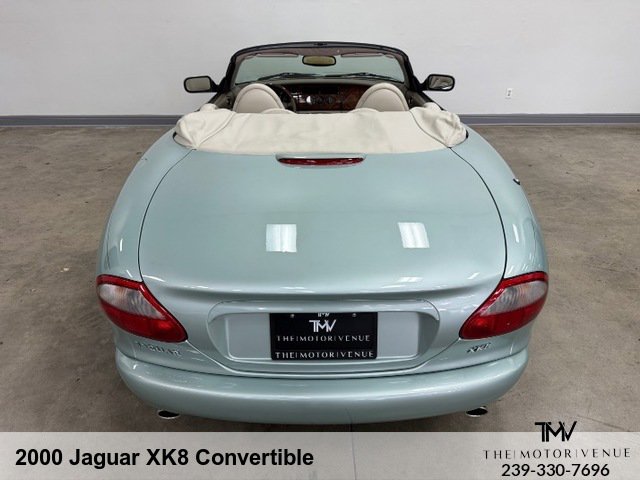 Used 2000 Jaguar XK8 Convertible image 11