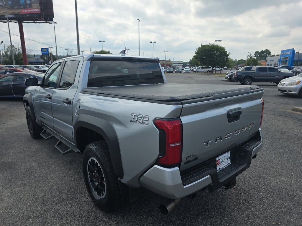 Used 2024 Toyota Tacoma TRD Off-Road AWD/4WD image 6