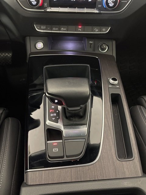 Used 2022 Audi Q5 2.0T Premium w/ Convenience Package image 26