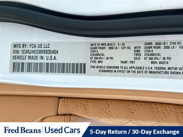 Used 2024 Jeep Grand Cherokee Summit AWD/4WD image 40