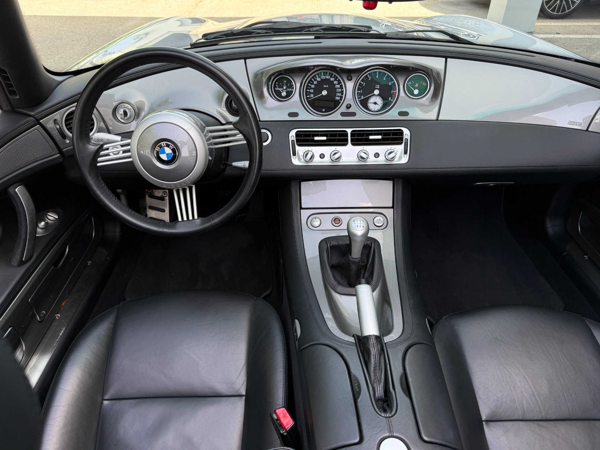 Used 2002 BMW Z8 RWD image 37