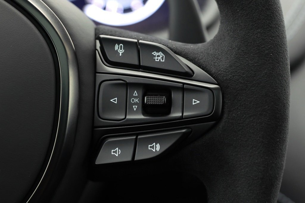 Used 2024 Aston Martin DBX 707 image 12