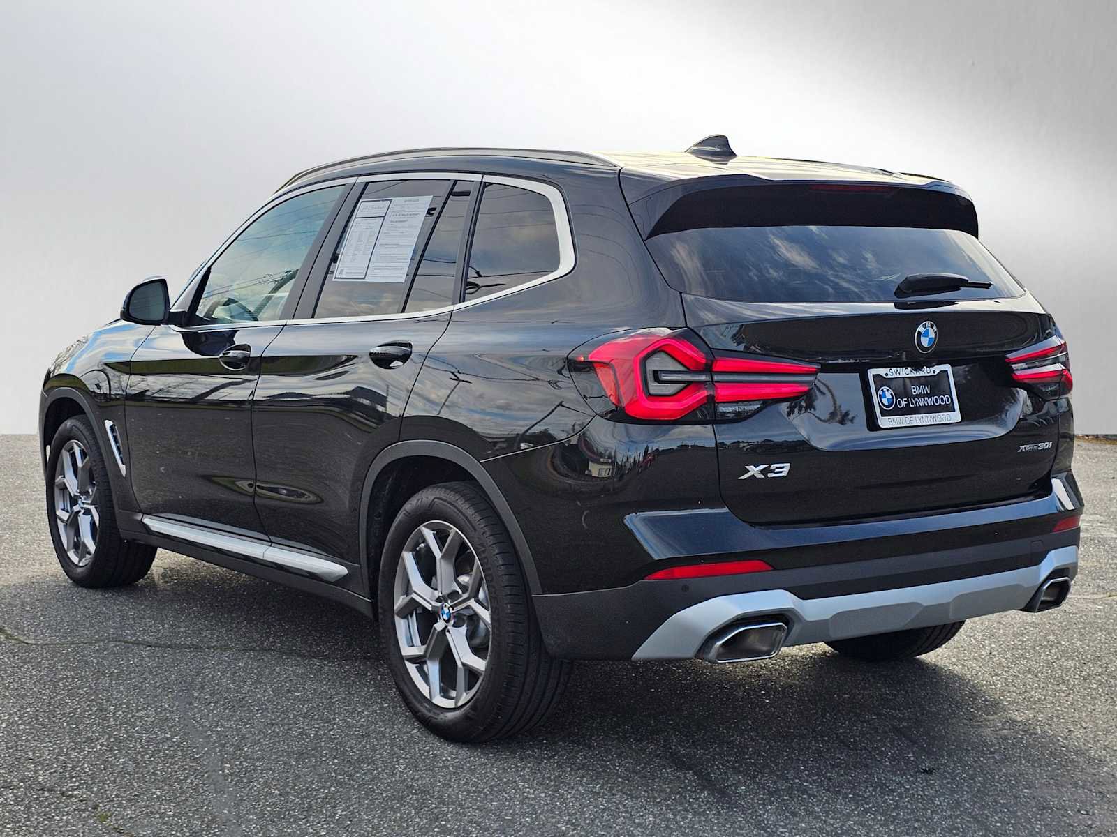 Used 2024 BMW X3 xDrive30i w/ Convenience Package w/ZPA image 5