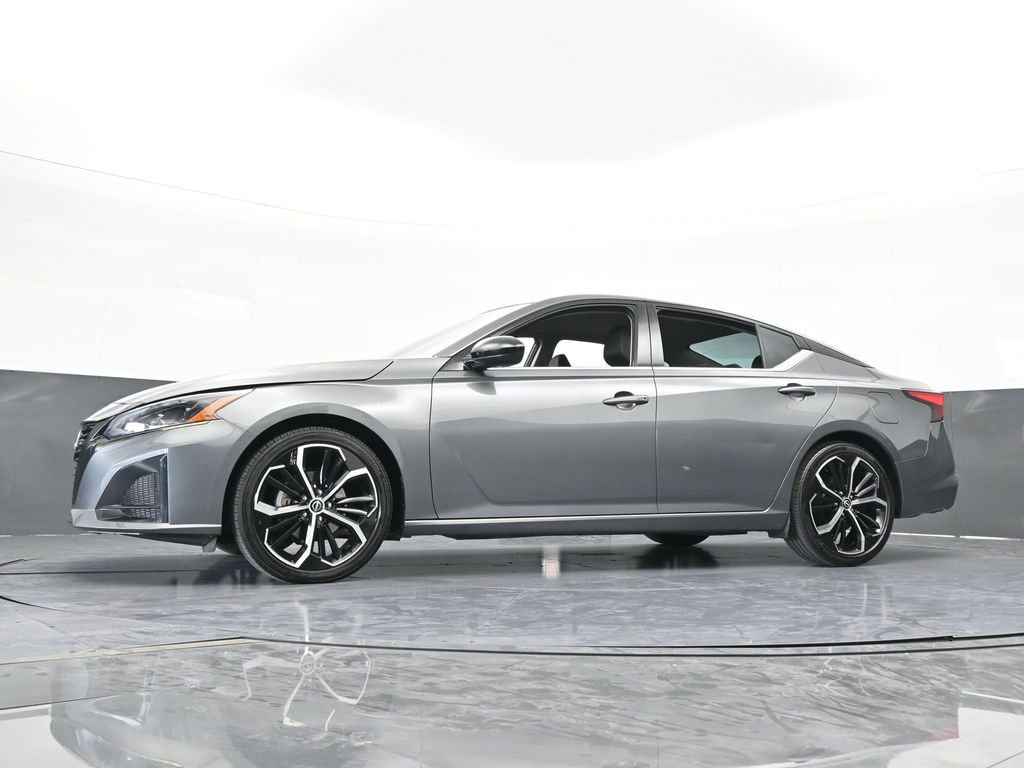 Used 2024 Nissan Altima 2.5 SR image 52