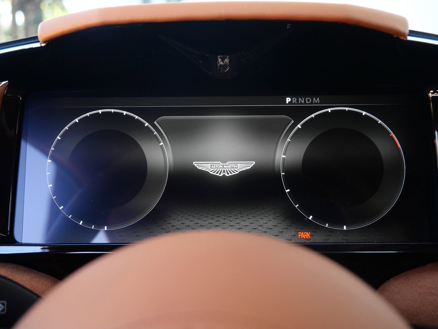 Used 2025 Aston Martin V8 Vantage Coupe image 6