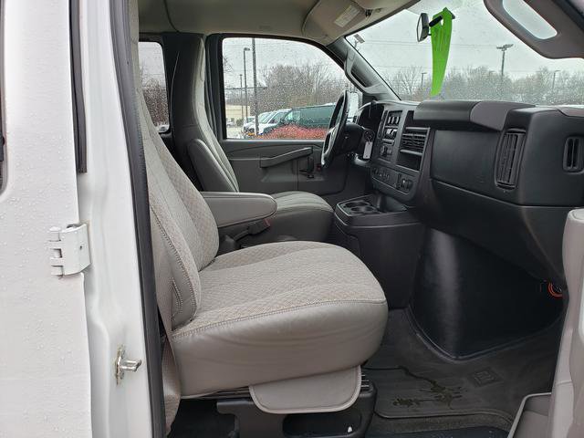 Used 2016 Chevrolet Express 3500 LT w/ LT Preferred Equipment Group RWD image 17