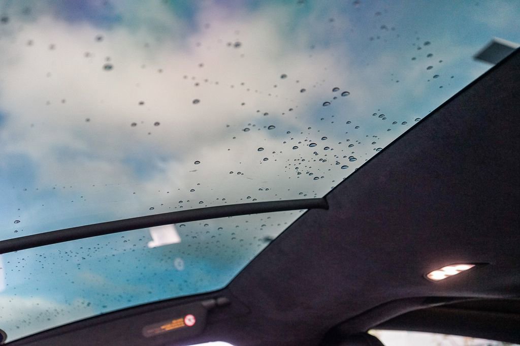 Used 2024 Tesla Model X Plaid image 29