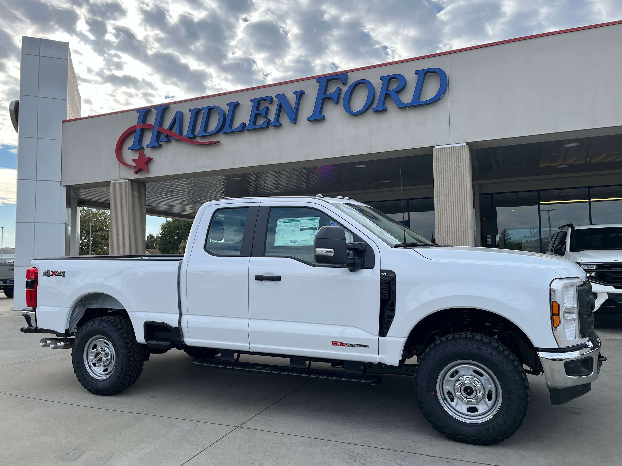 New 2027 Ford F250 XL w/ 360-Degree Camera Package