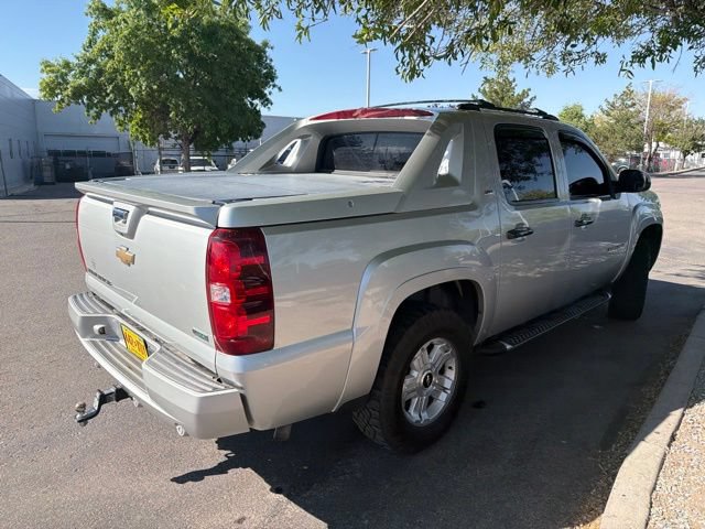 Used 2011 Chevrolet Avalanche LT w/ Suspension Package, Off-Road AWD/4WD image 13
