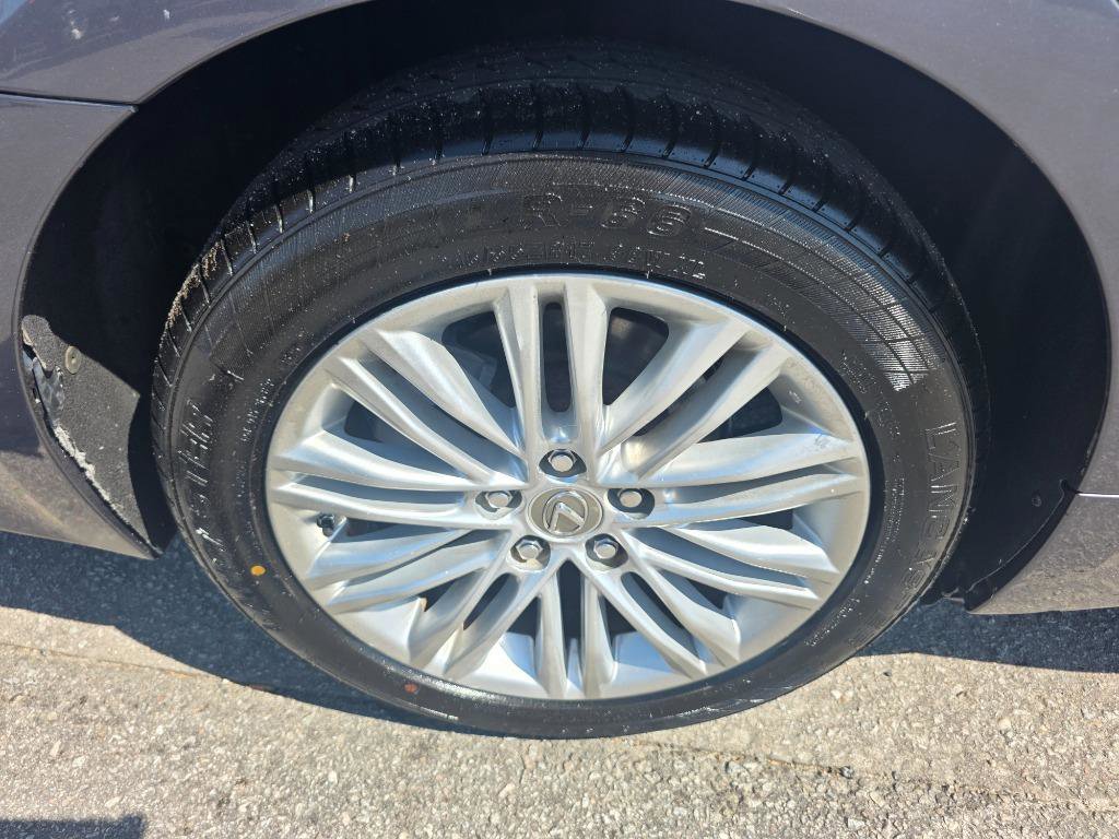 Used 2013 Lexus ES 350 w/ Luxury Pkg image 22